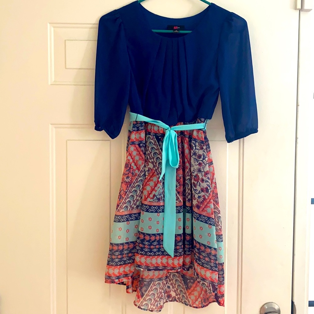 Girls size 12 dress. Floral/blue.